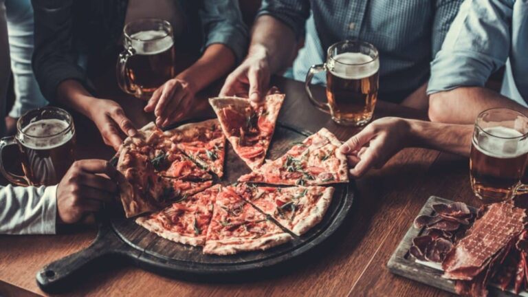 12 of the Most Common Foods and Beer Combos in the U.S., According to Americans