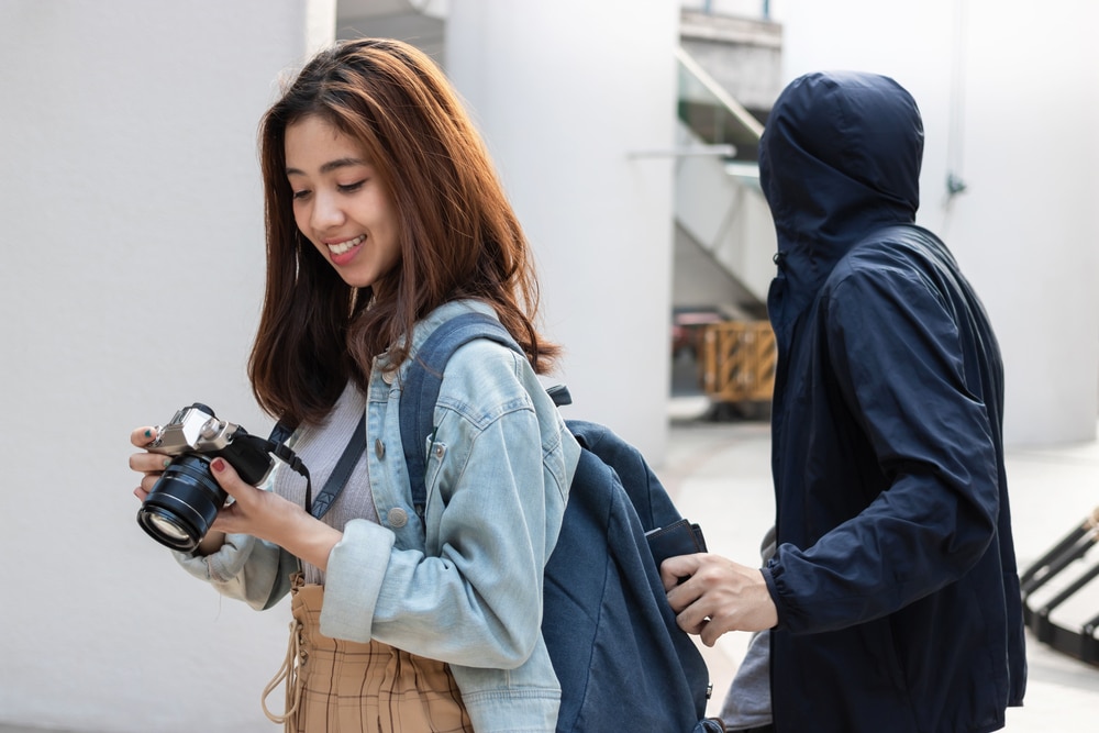 Pickpockets Don’t Look Like You Think — Here Are the Signs Locals Watch For